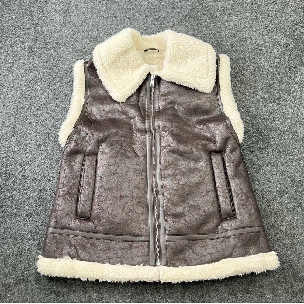 OFFLINE BY AERIE Faux Leather Shearling Vest Womens Size Medium Brown New Sherpa